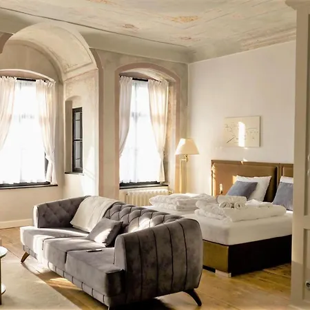Apartments 1620Yr Трнава Екстер'єр фото
