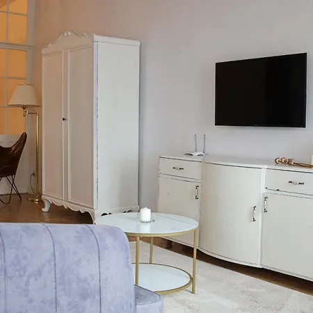 Apartments 1620Yr Трнава Екстер'єр фото