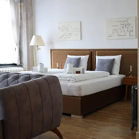 Apartments 1620Yr Трнава Екстер'єр фото